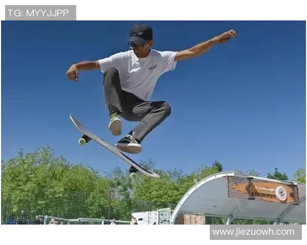 南京滑板队勇闯极限运动联赛展现逆袭精神与团队风采