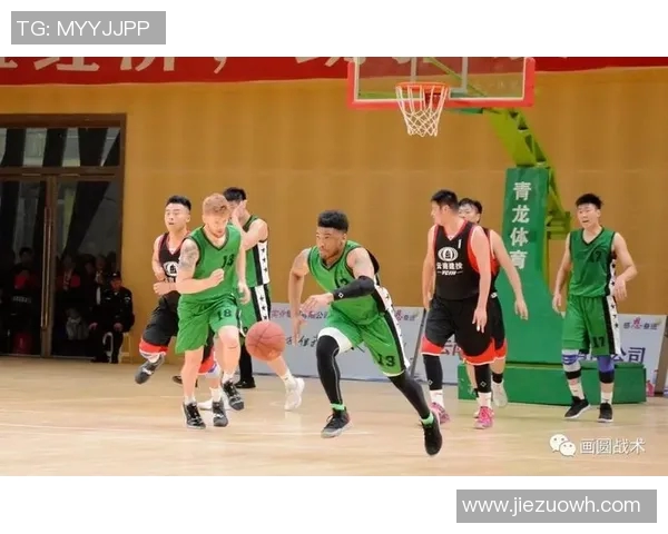 武汉篮球队的默契配合与战术分析探讨