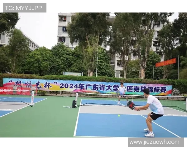 赛后分析：北京羽毛球队与深圳羽毛球队技术对决的精彩瞬间与战术解析